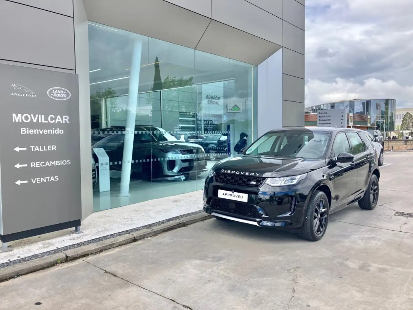 Land Rover Discovery Sport 2.0D TD4 MHEV S AWD Auto 163 Negro - 1