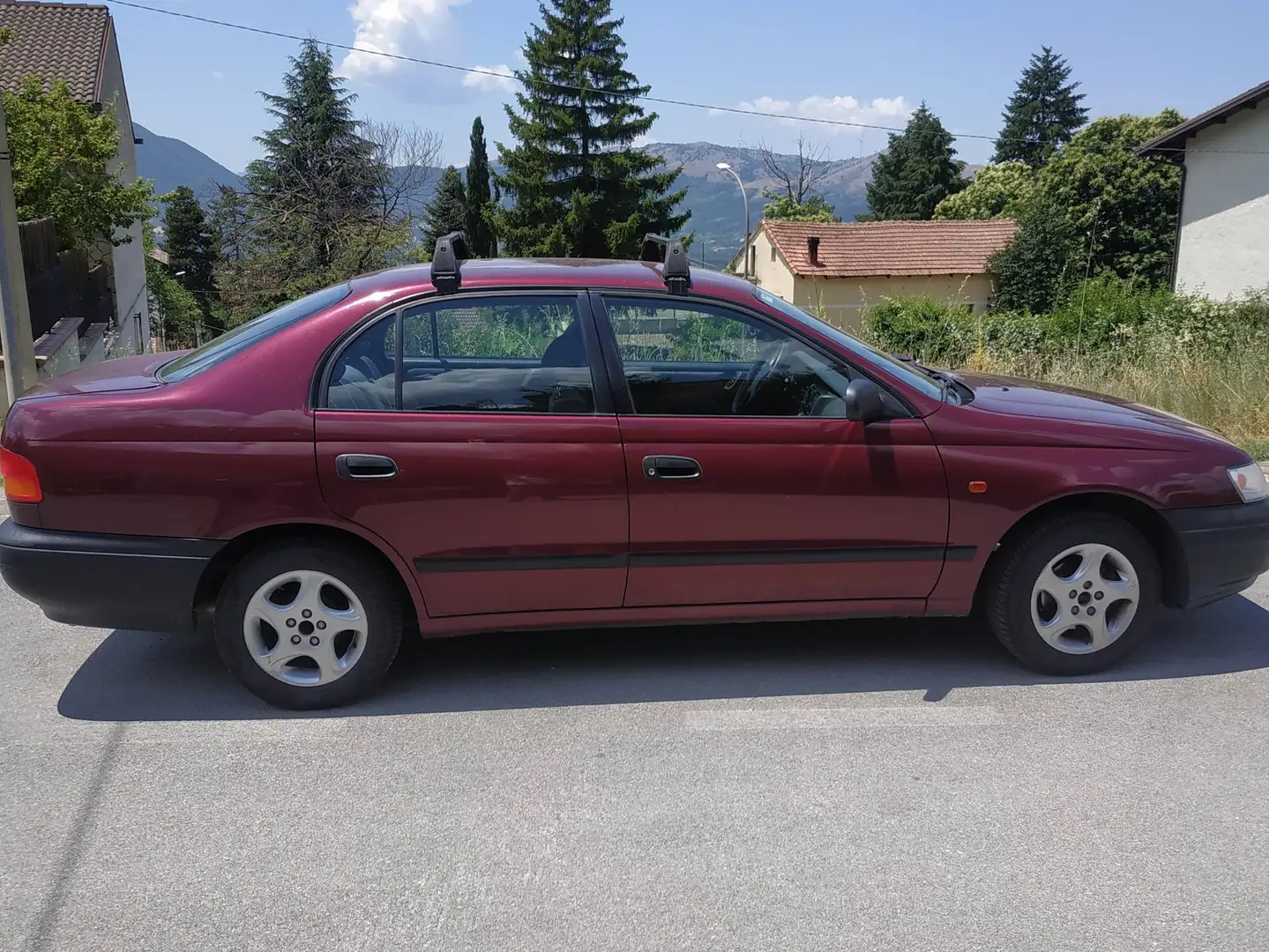 Toyota Carina Carina Sedan 1.6 SI Violett - 2