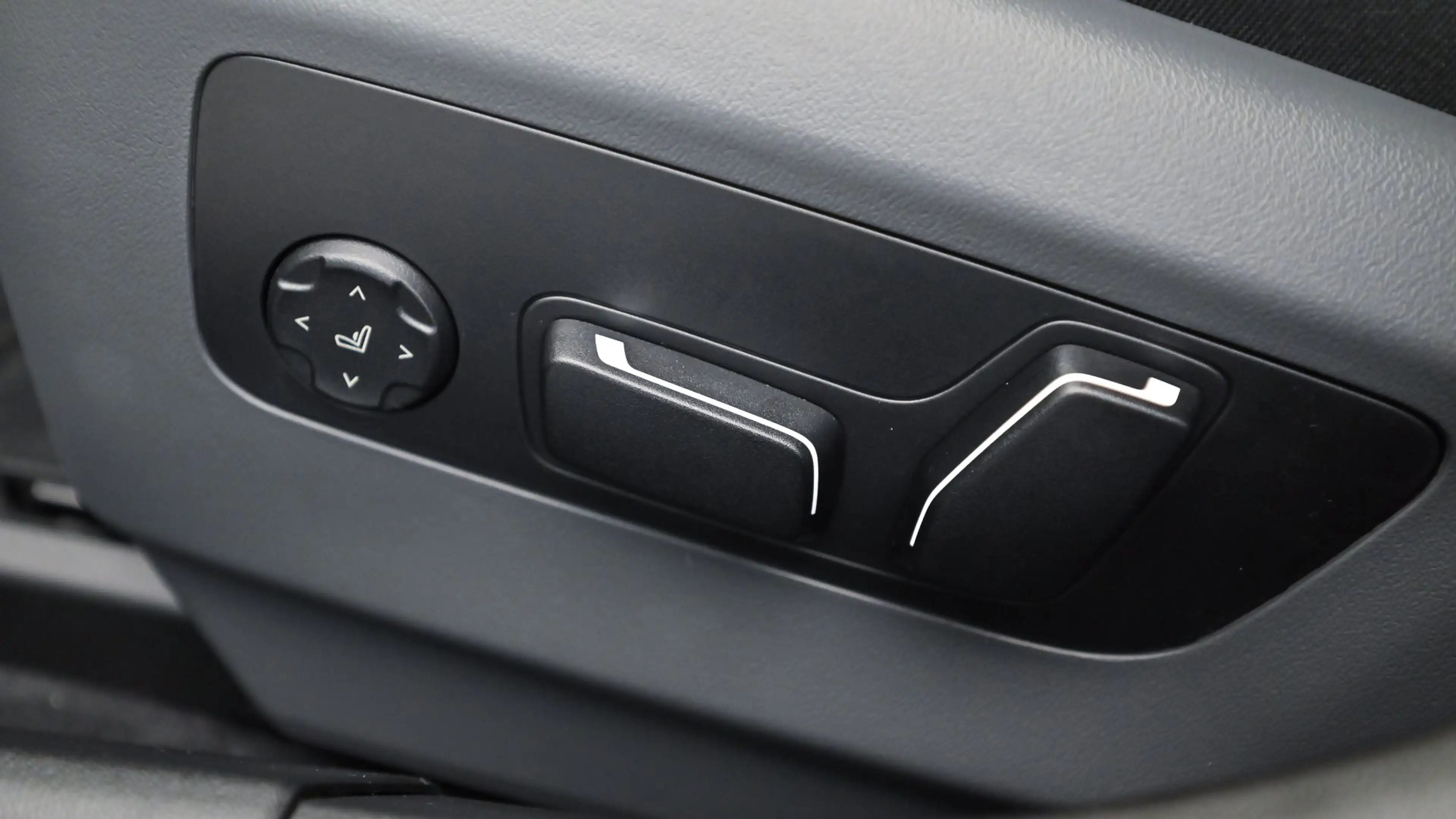 BMW 540 d xDrive M-Sportpaket Pro — photo 12