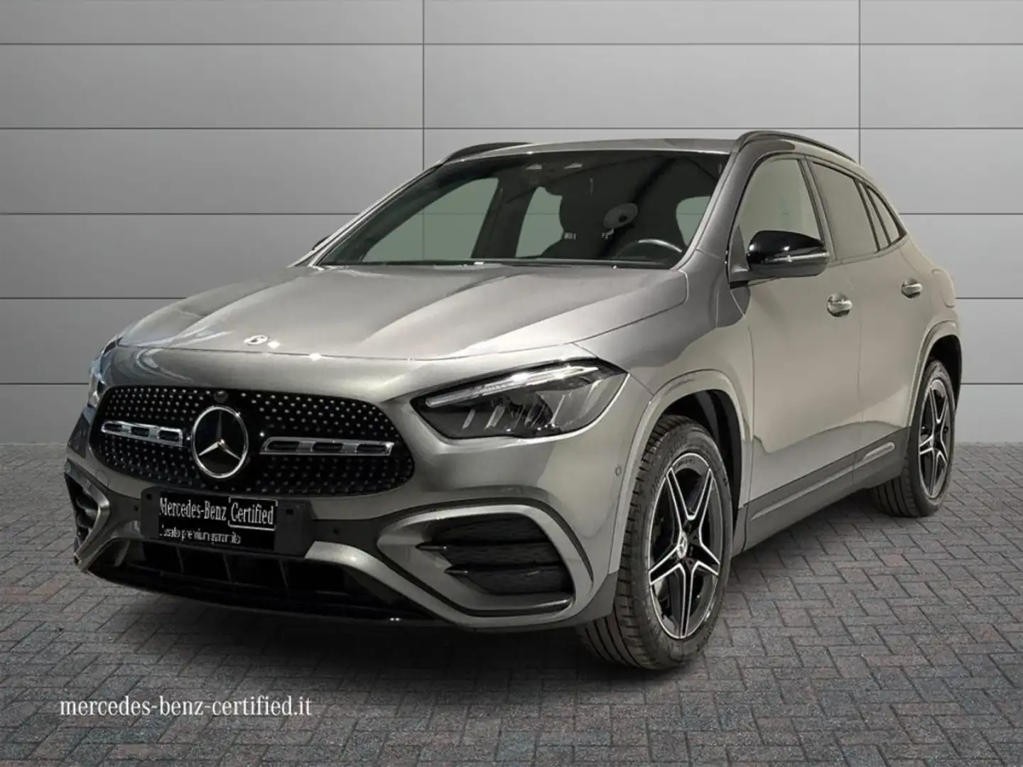 Mercedes-Benz GLA 250 e hybrid EQ AMG Line Advanced Plus Grigio - 1