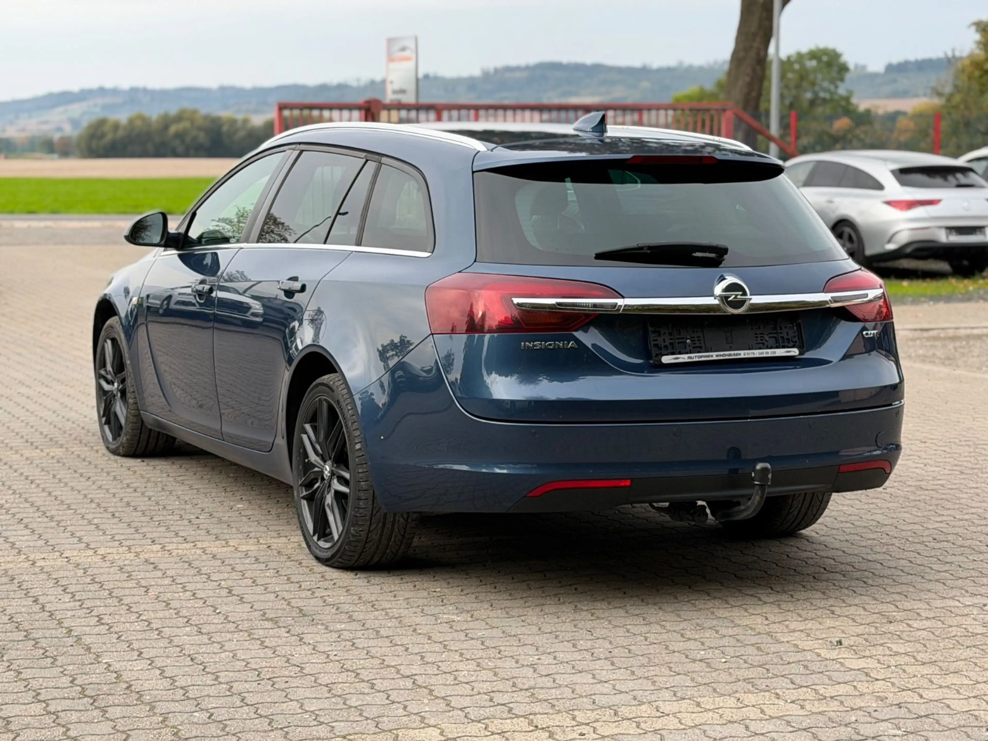 Opel Insignia 1.6 CDTI Automatik *NAVI *XENON *AHK — photo 3