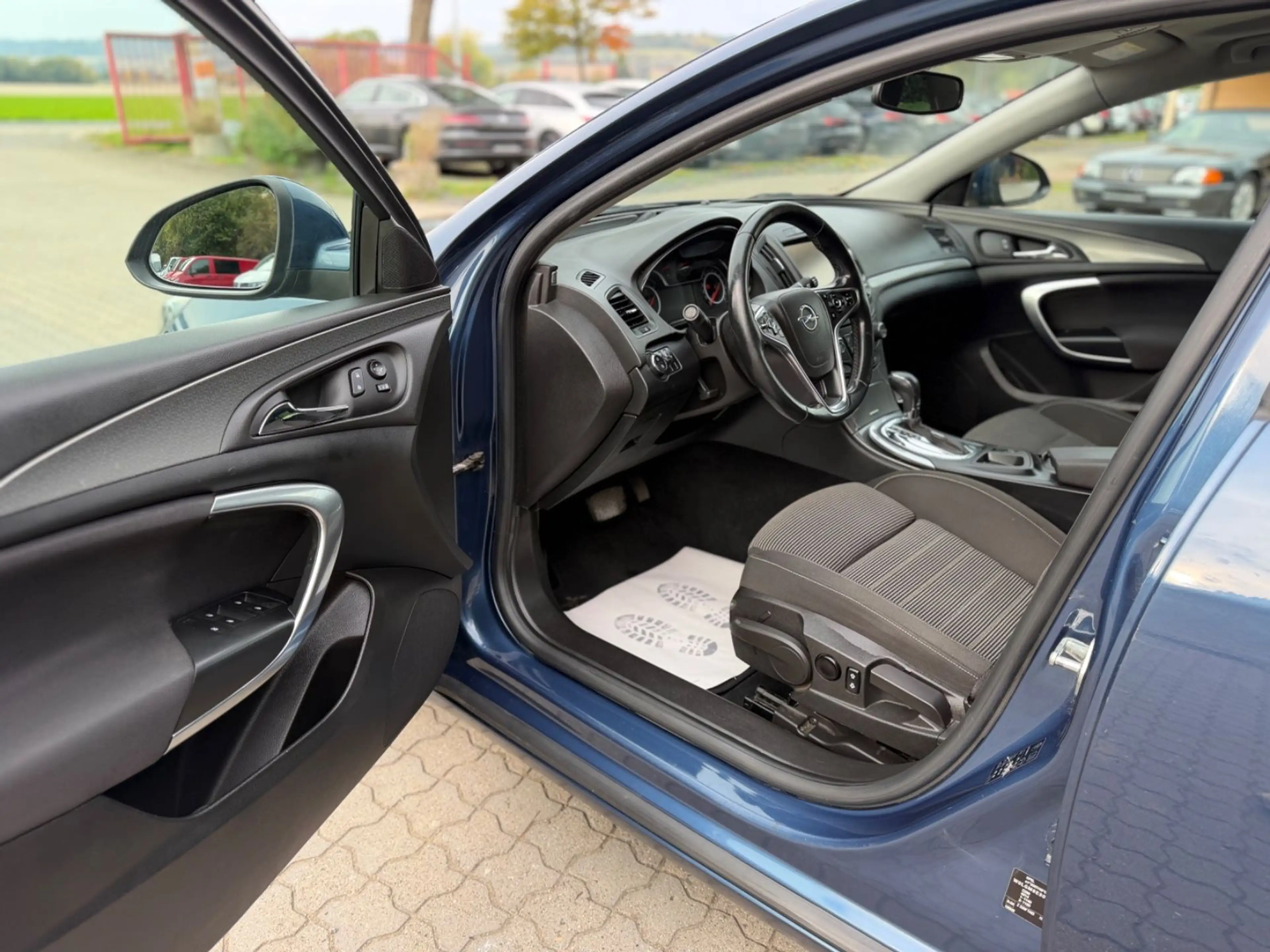 Opel Insignia 1.6 CDTI Automatik *NAVI *XENON *AHK — photo 10