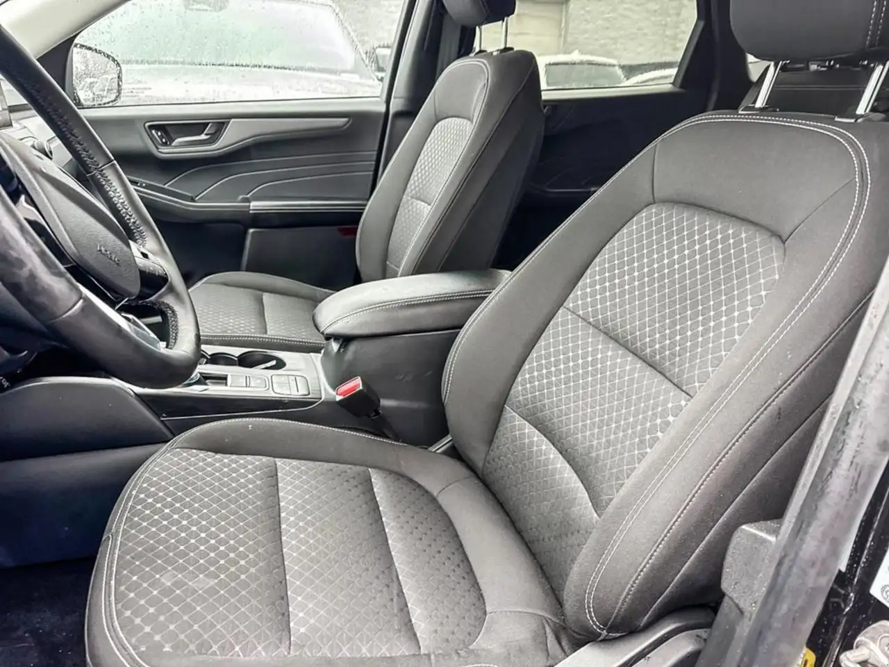 Ford Escape снимка Ford Escape