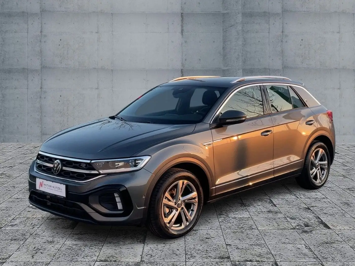Volkswagen T-Roc 1.5 TSI DSG R-LINE 4JG+LED+NAV+ACC+RFK+GRA Grau - 2