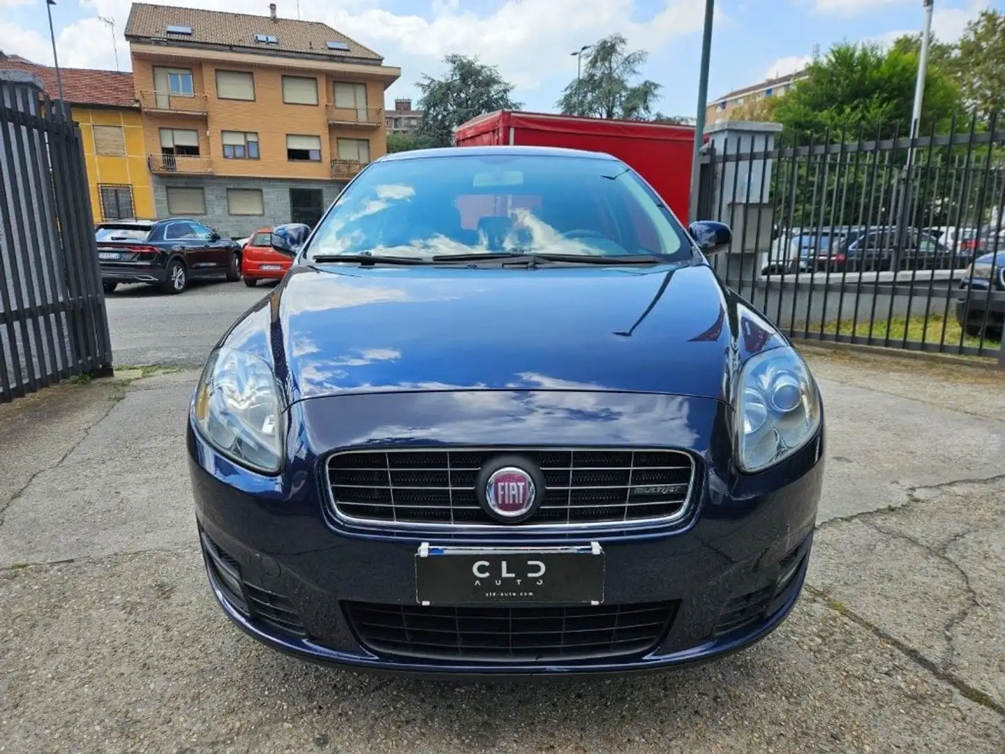 Fiat Croma 1.9 Multijet 16V Dynamic Blau - 2