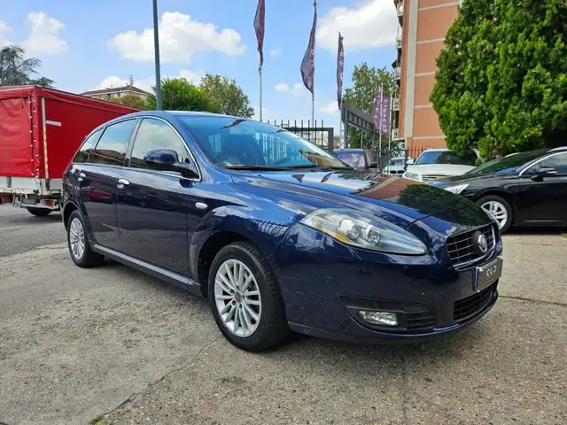 Fiat Croma view 3