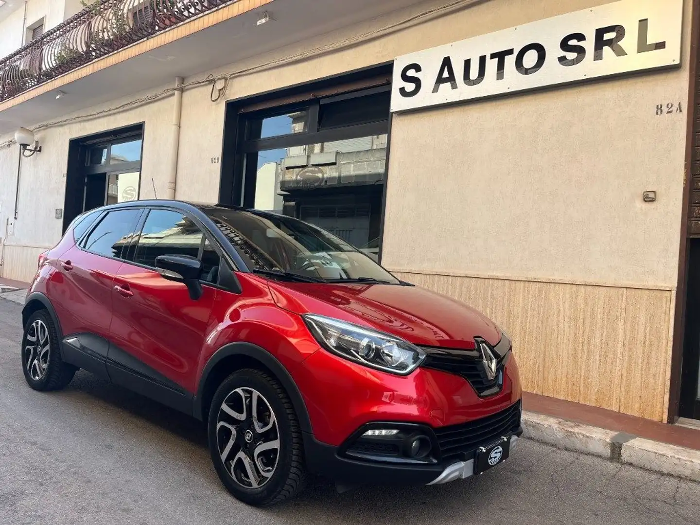 Renault Captur 1.5dCi 90 EDC Hypnotic Rosso - 1