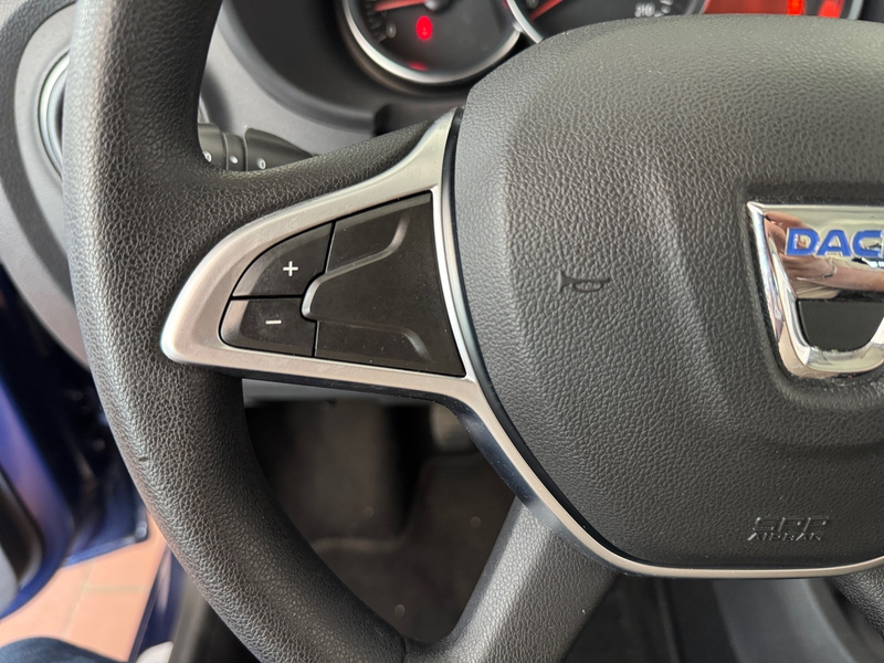 Dacia Lodgy Comfort 7Sitzer PDC*SHZ*Tempomat*BT/USB — photo 15