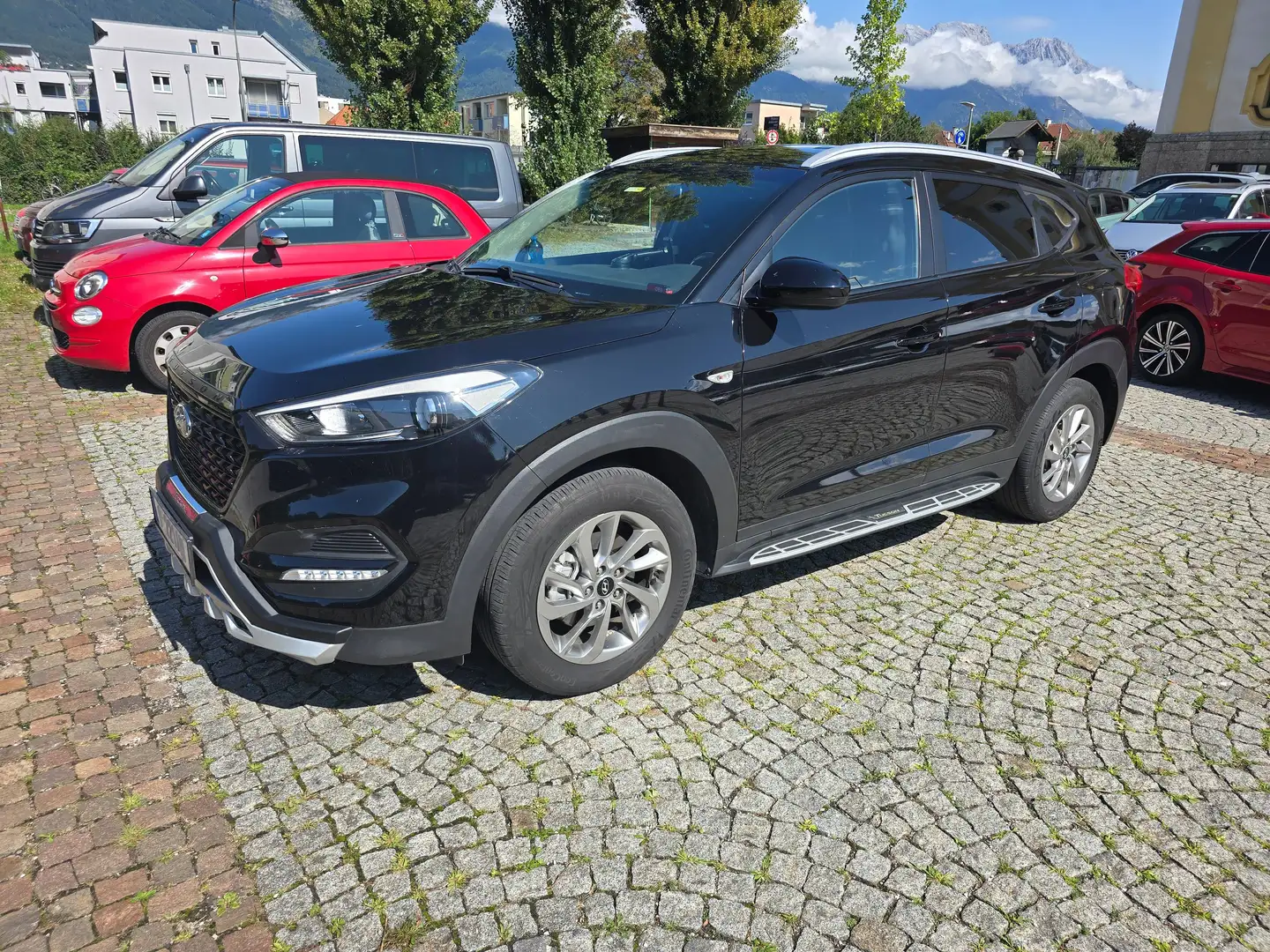Hyundai TUCSON Tucson 1,7 CRDI Start-Stopp Comfort Comfort Schwarz - 1