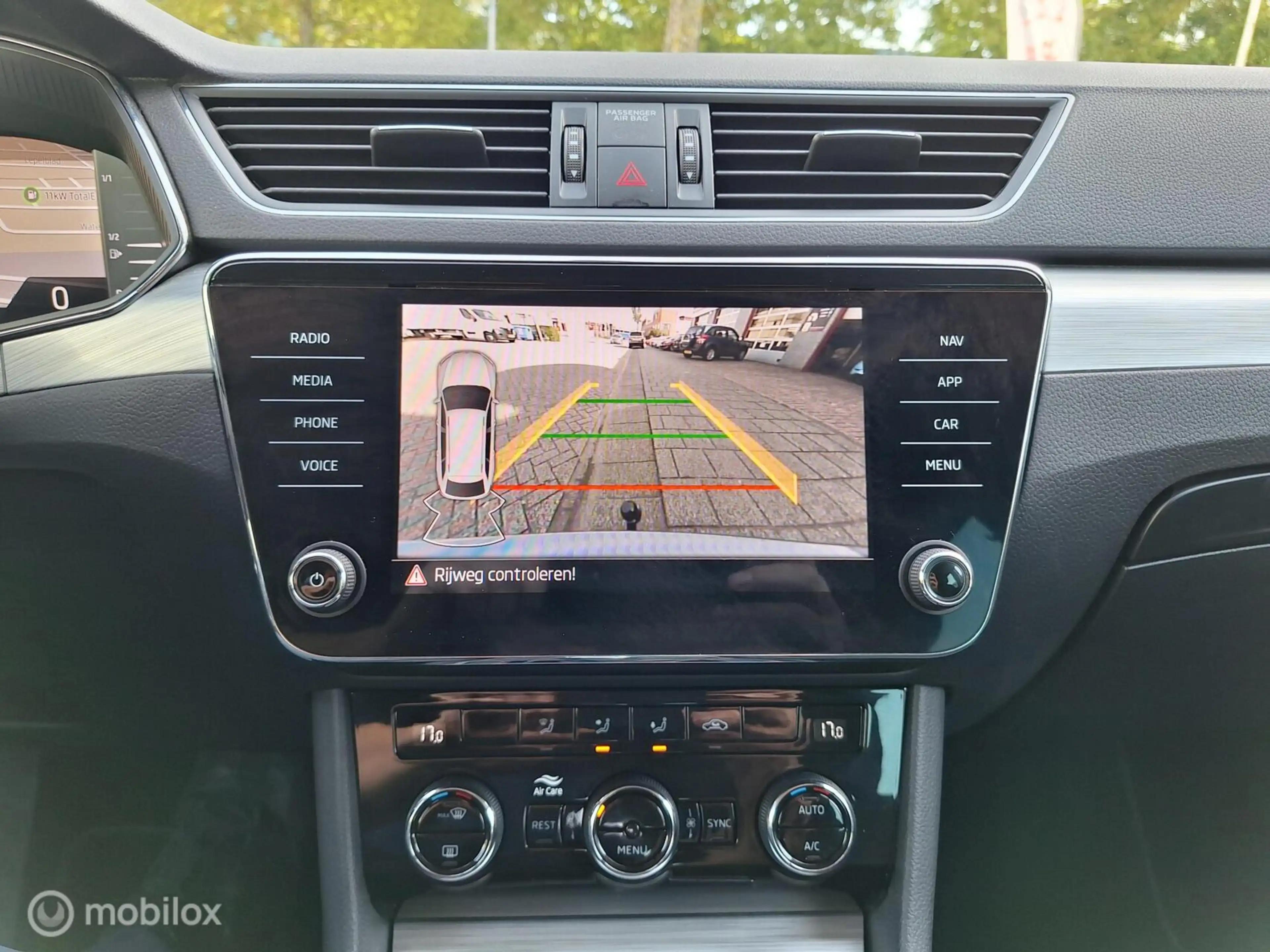 Skoda Superb COMBI 1.5 TSI ACT BUSINESS EDITION AUTOMAAT — photo 21