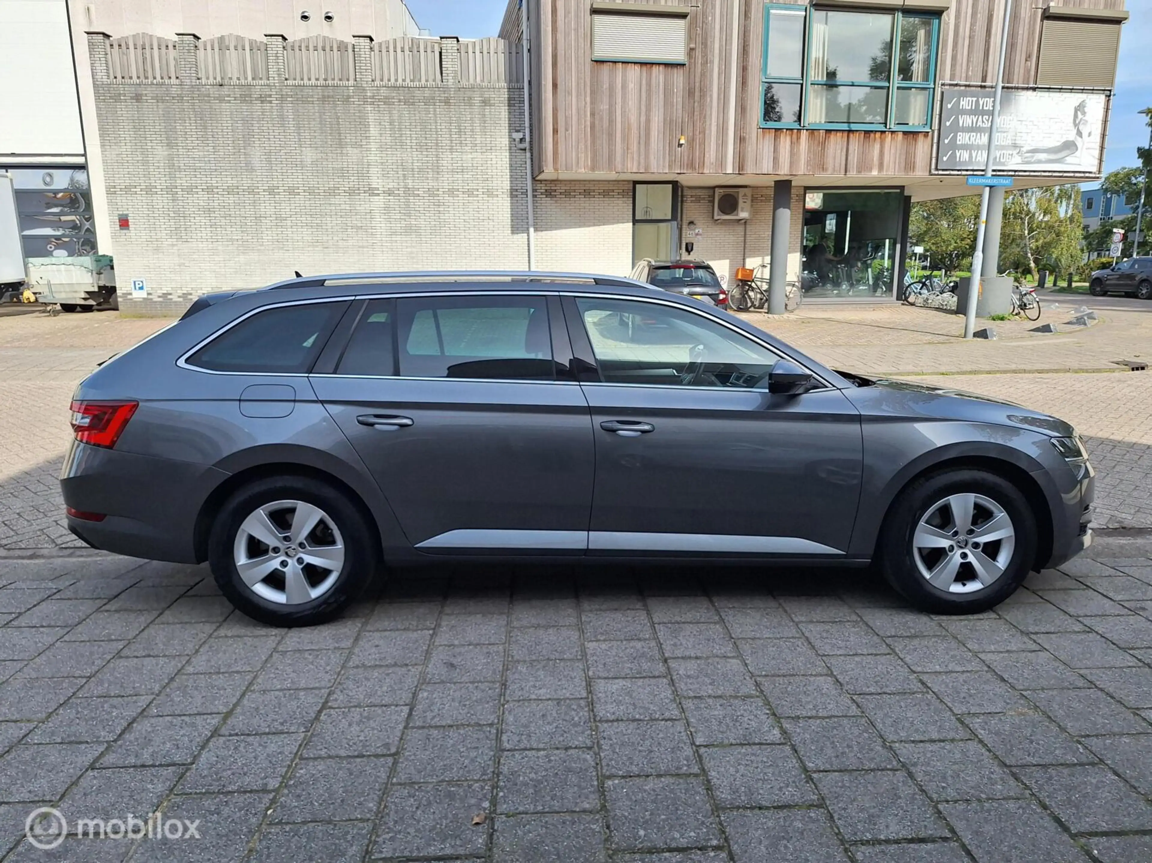 Skoda Superb COMBI 1.5 TSI ACT BUSINESS EDITION AUTOMAAT — photo 6