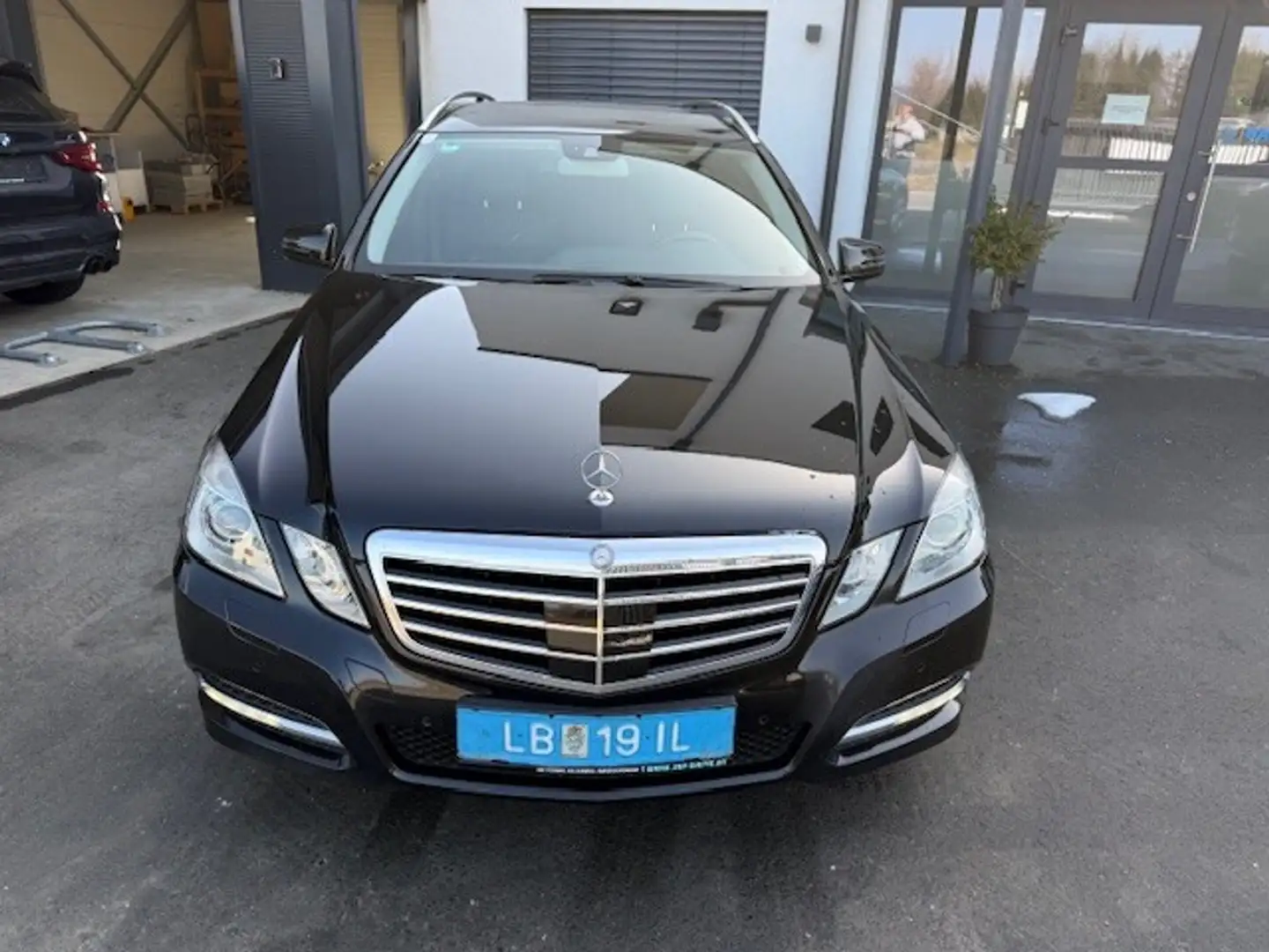 Mercedes-Benz E 350 T Avantgarde 4MATIC CDI Aut. Schwarz - 2