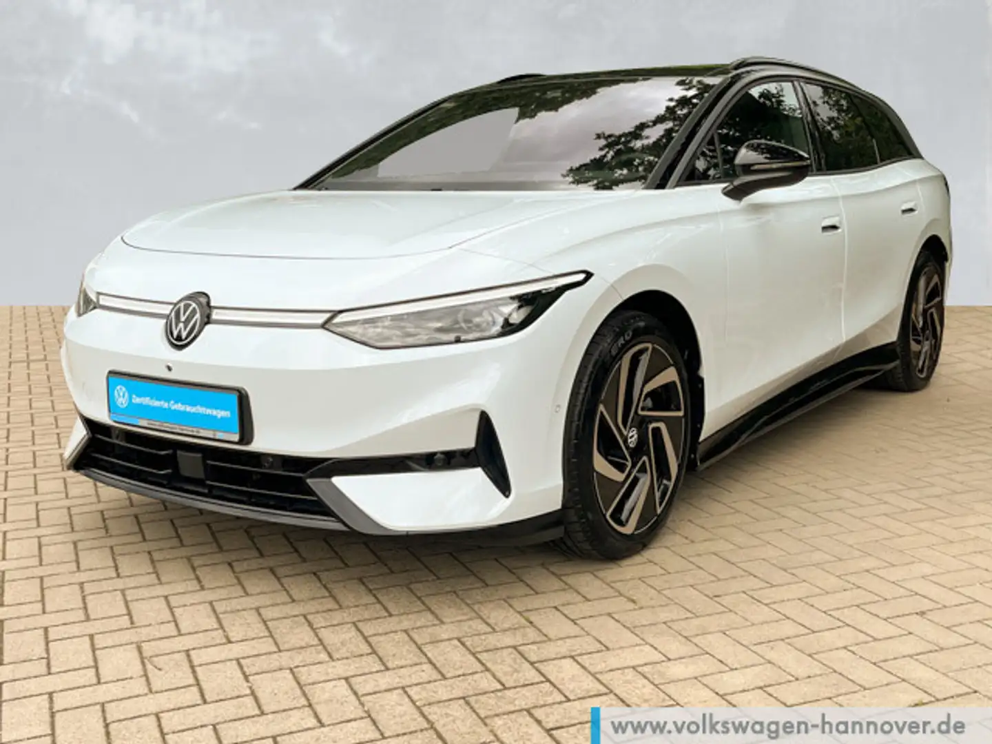 Volkswagen ID.7 Tourer Pro S Navi Pano AHK WP Harman Travel Weiß - 2