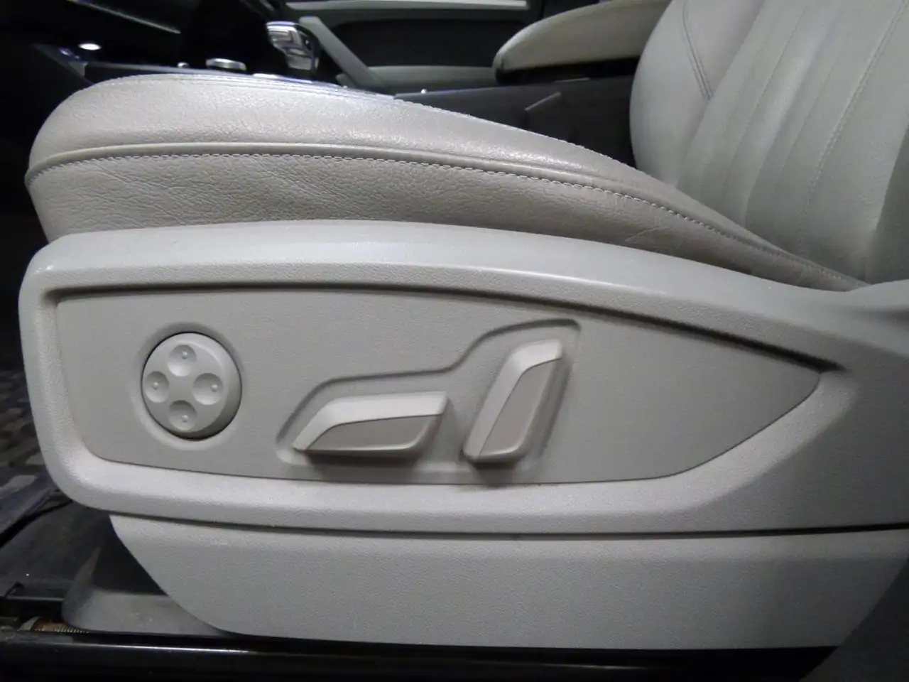 Audi Q5 снимка Audi Q5