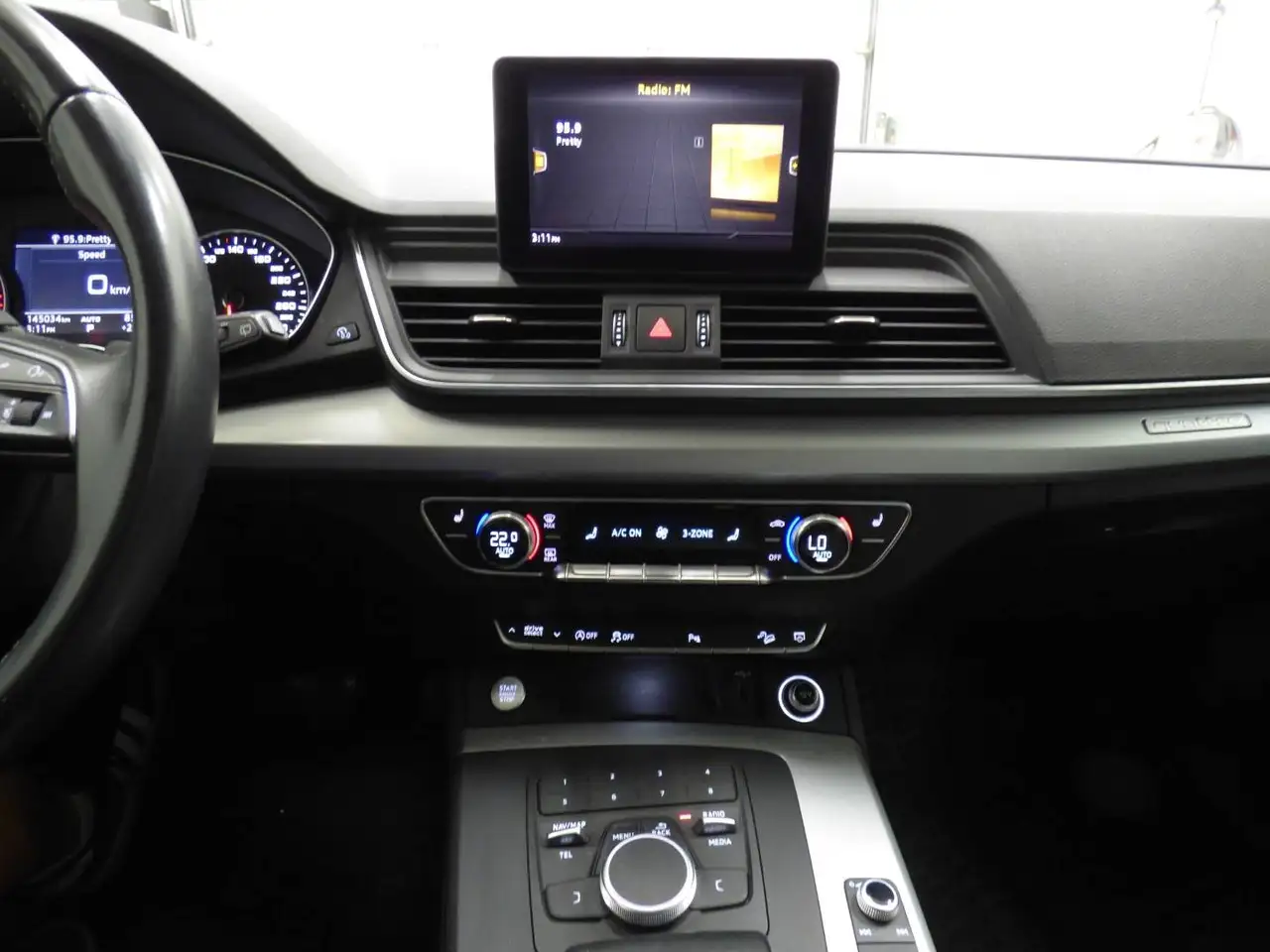 Audi Q5 снимка Audi Q5