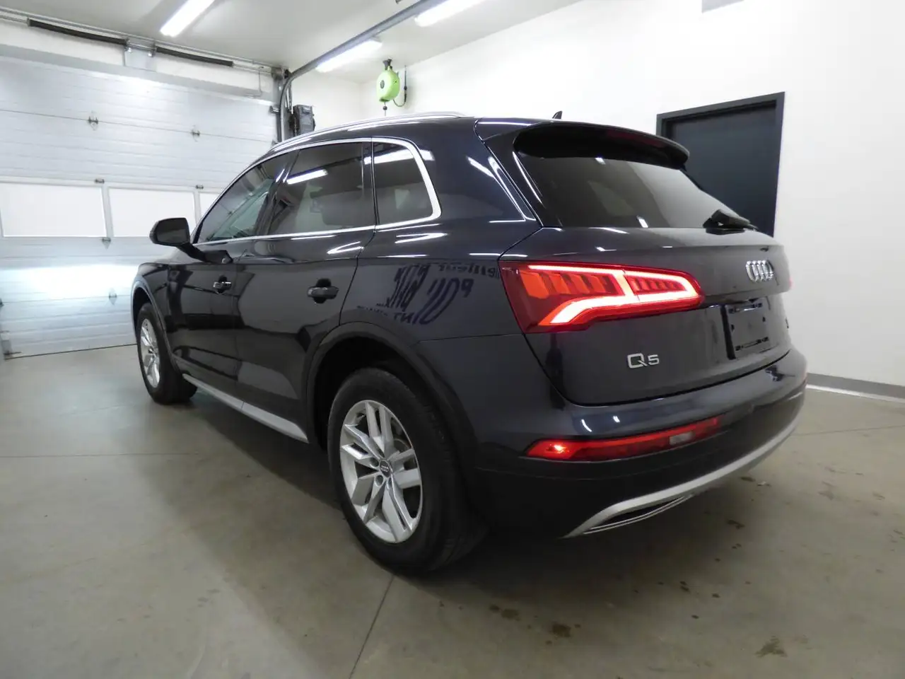 Audi Q5 снимка Audi Q5