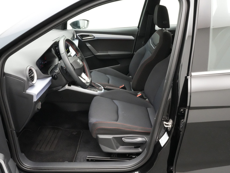 SEAT Arona FR DSG NAVI VIRT KAM SHZ CARPLAY LED PD — photo 11