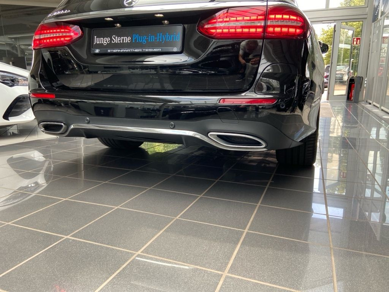 Mercedes-Benz E 300 de T +PANO+AHK+BURMESTER+MEMORY — photo 11