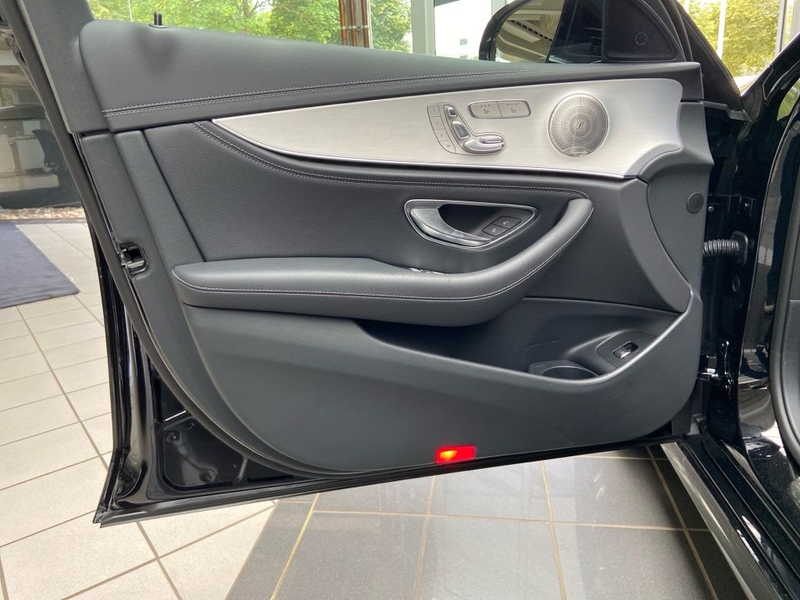 Mercedes-Benz E 300 de T +PANO+AHK+BURMESTER+MEMORY — photo 5