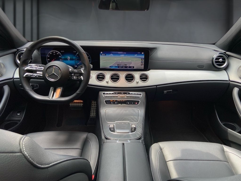 Mercedes-Benz E 300 de T +PANO+AHK+BURMESTER+MEMORY — photo 14