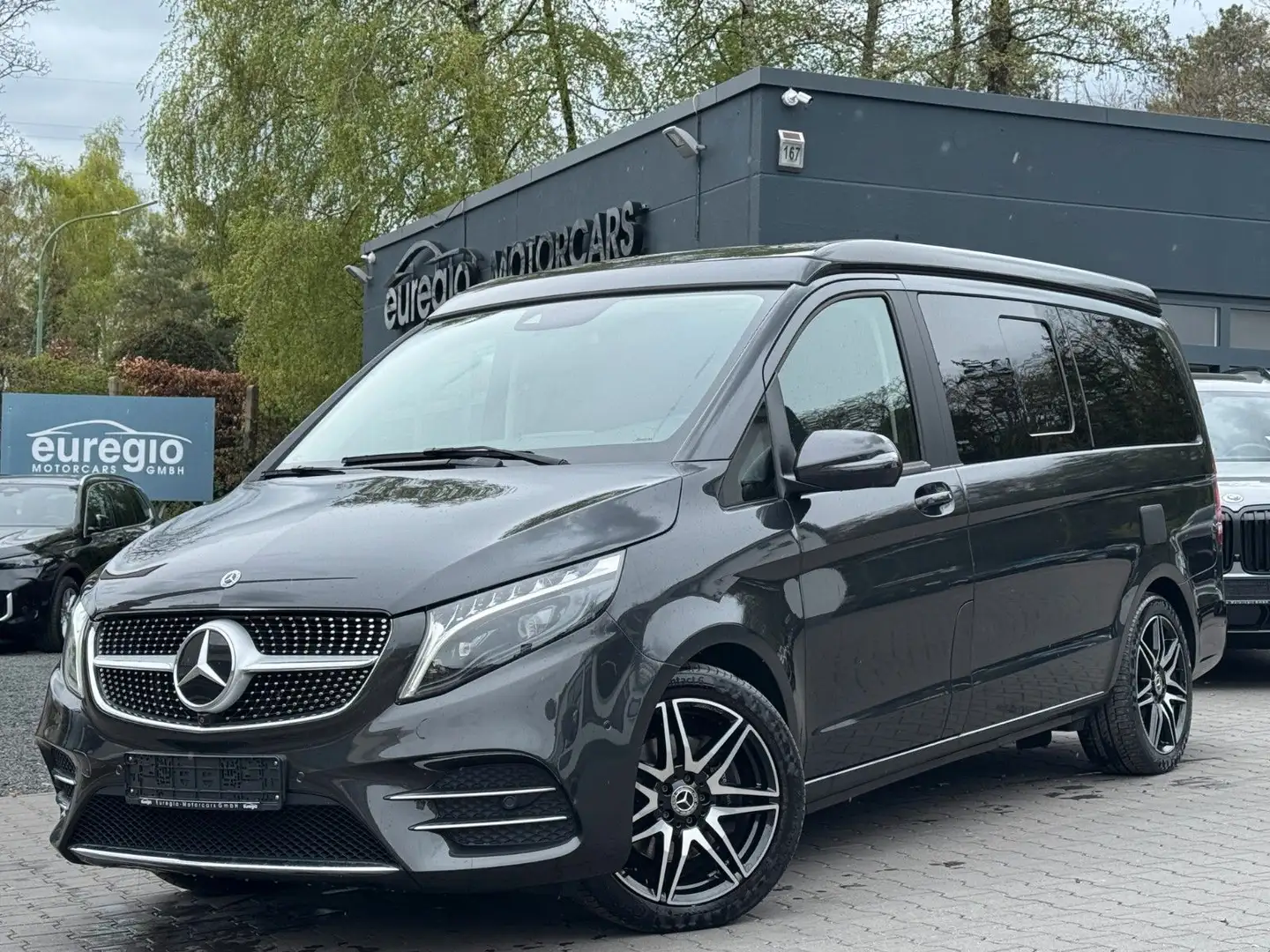 Mercedes-Benz V 300 d Marco Polo - 1 Hand - AMG Sportpaket /// Gris - 1