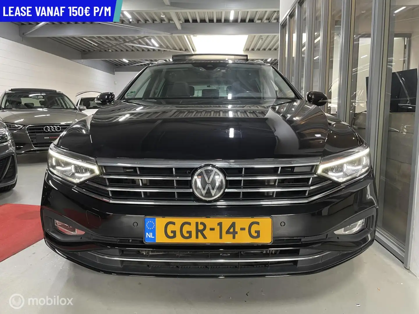 Volkswagen Passat Variant 2.0 TDI - DSG - Panorama Zwart - 2