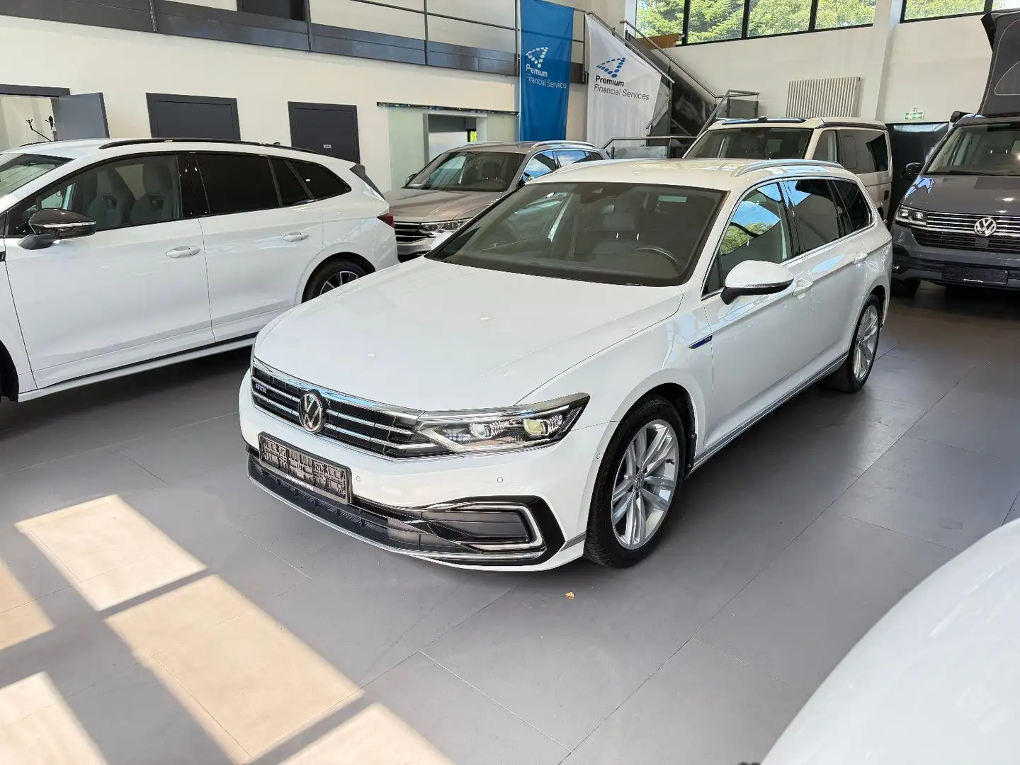 Volkswagen Passat Variant Passat GTE 1.4 TSI DSG AID/MATRIX/STHZ/KAM/AHK Blanc - 1