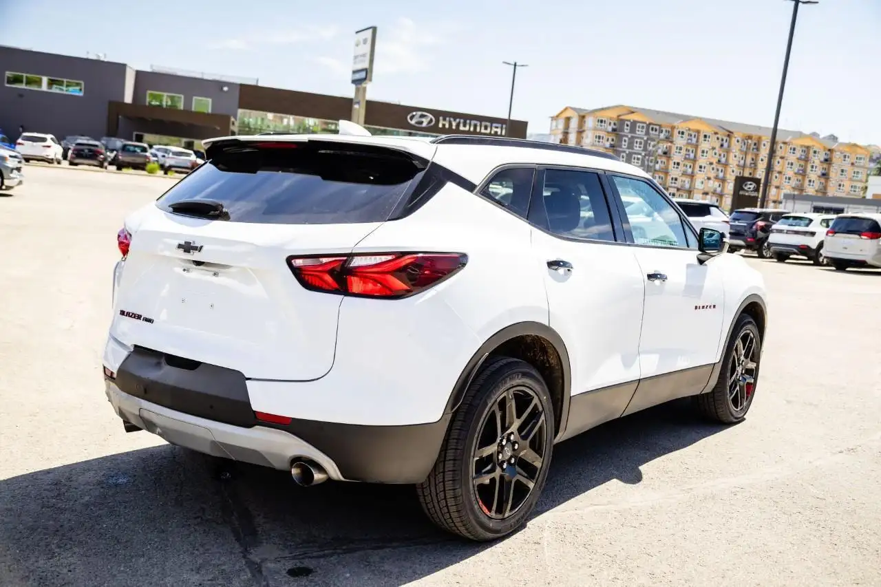 Chevrolet Blazer снимка Chevrolet Blazer