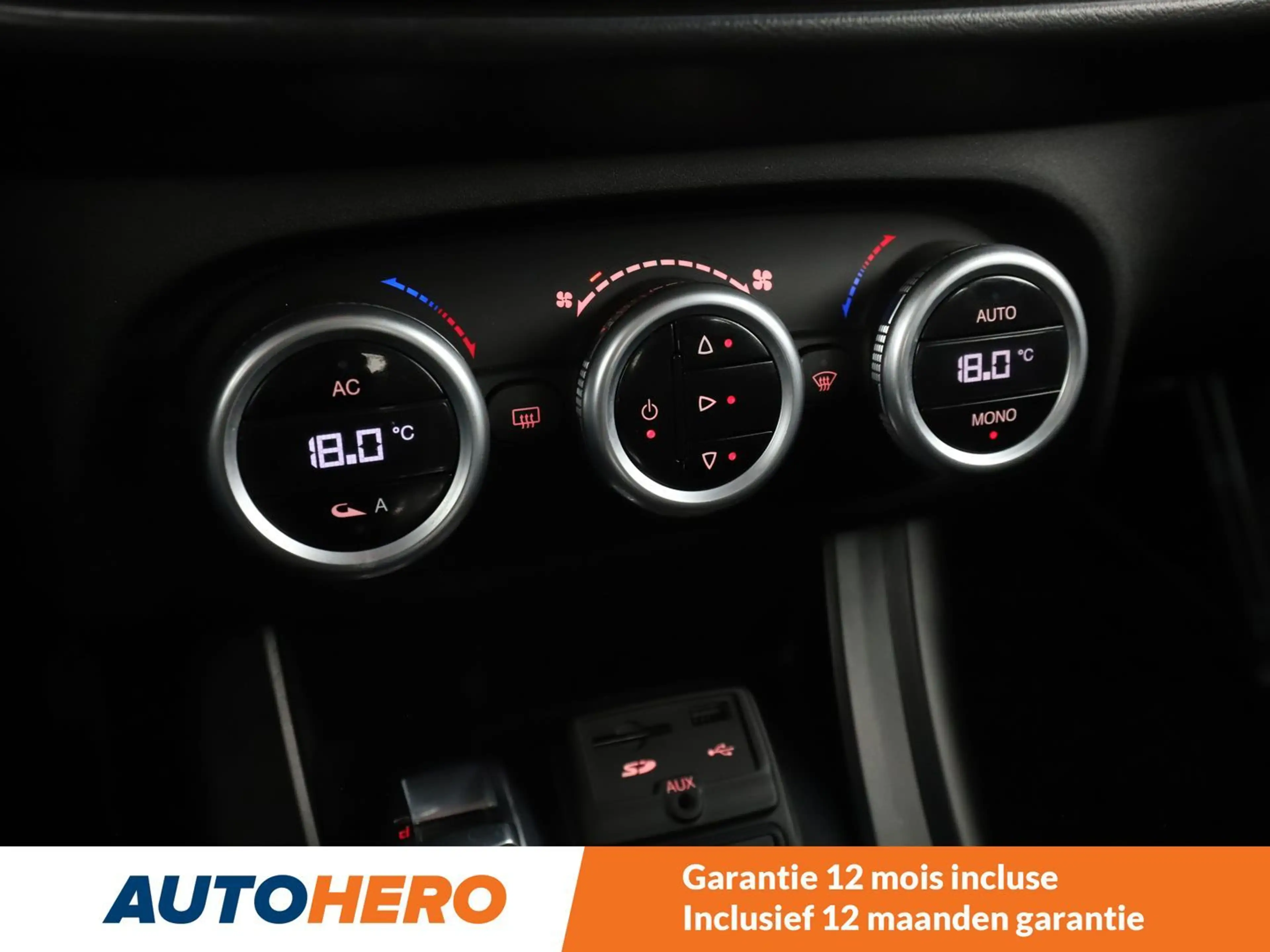 Alfa Romeo Giulietta 1.4 Turbo Super — photo 11