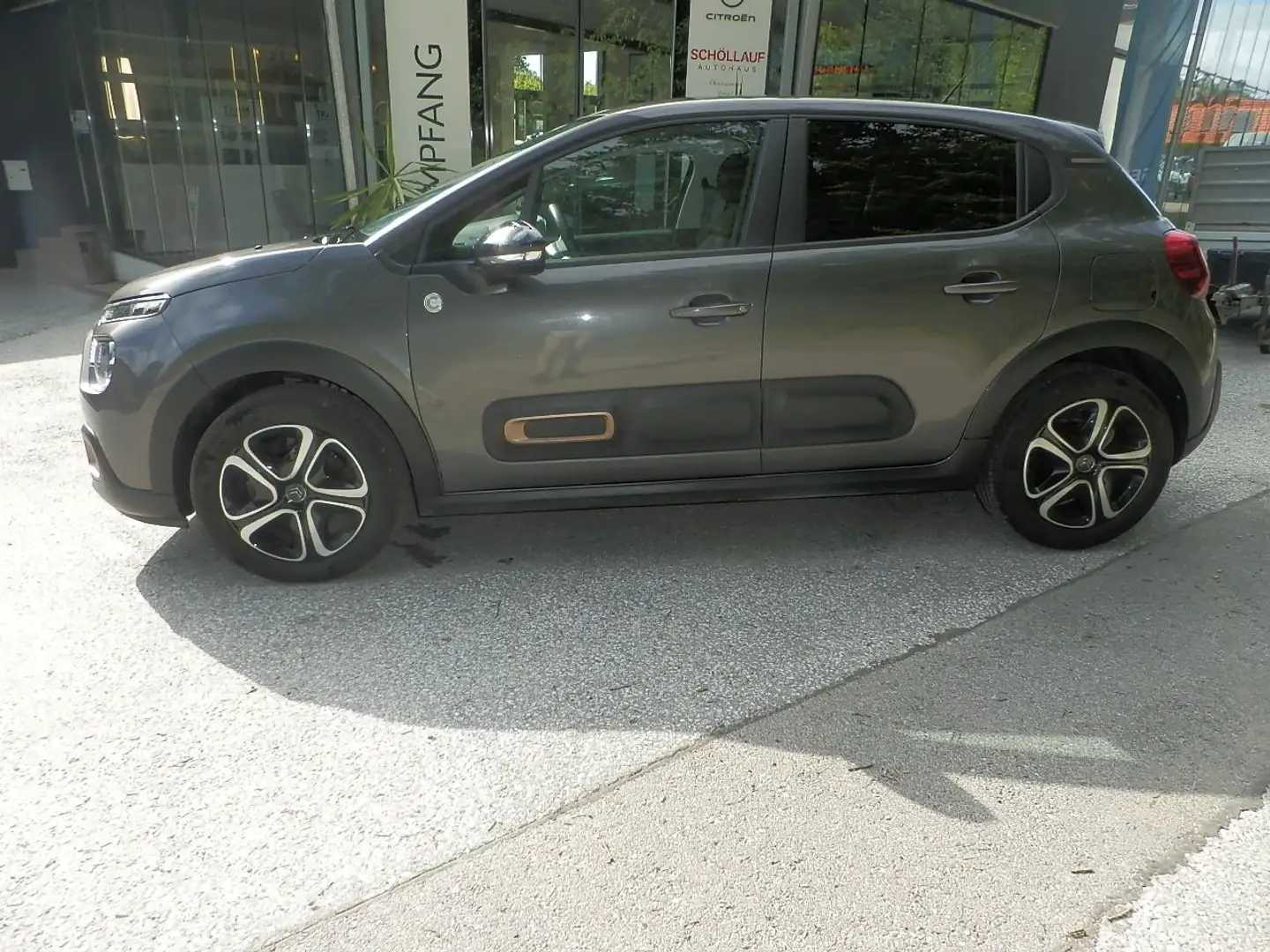 Citroen C3 PT 110 C-Series Grau - 2