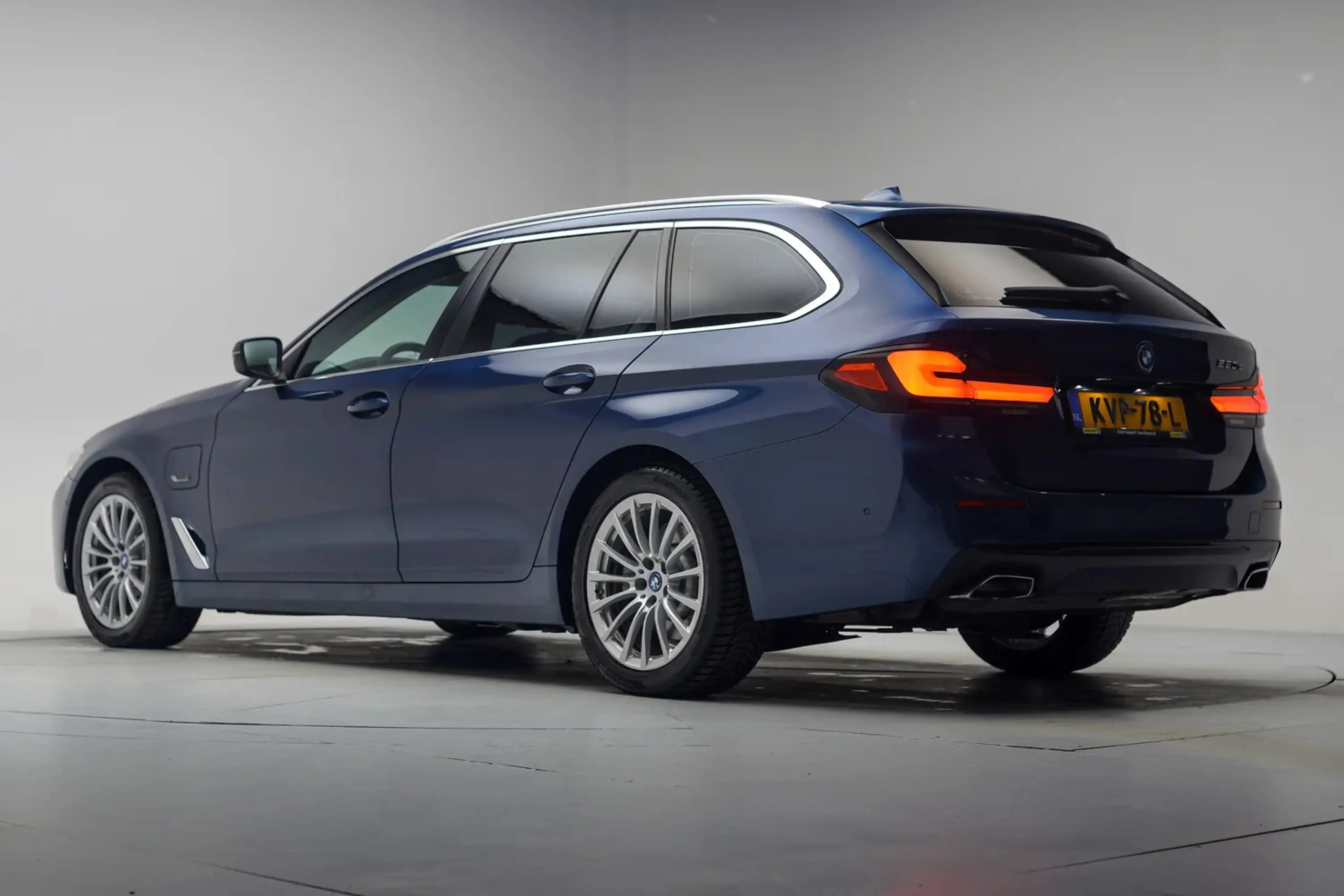 BMW 520 5-serie 520e Executive [ Leder Camera Apple/Androi — photo 3
