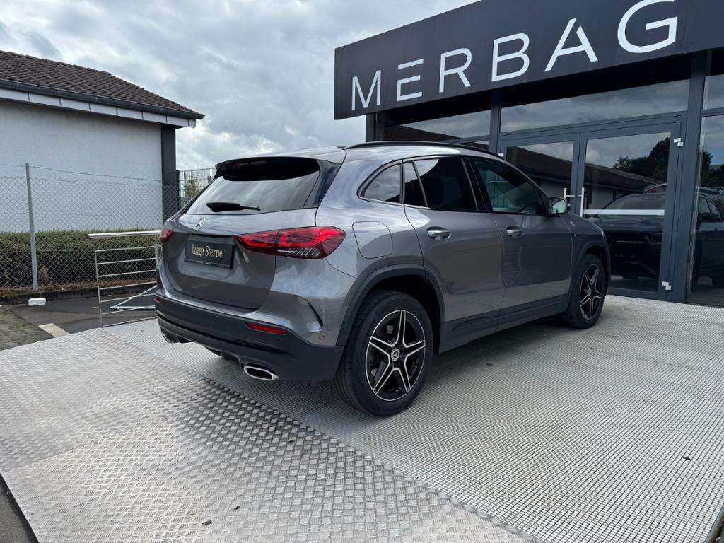 Mercedes-Benz GLA-Klasse