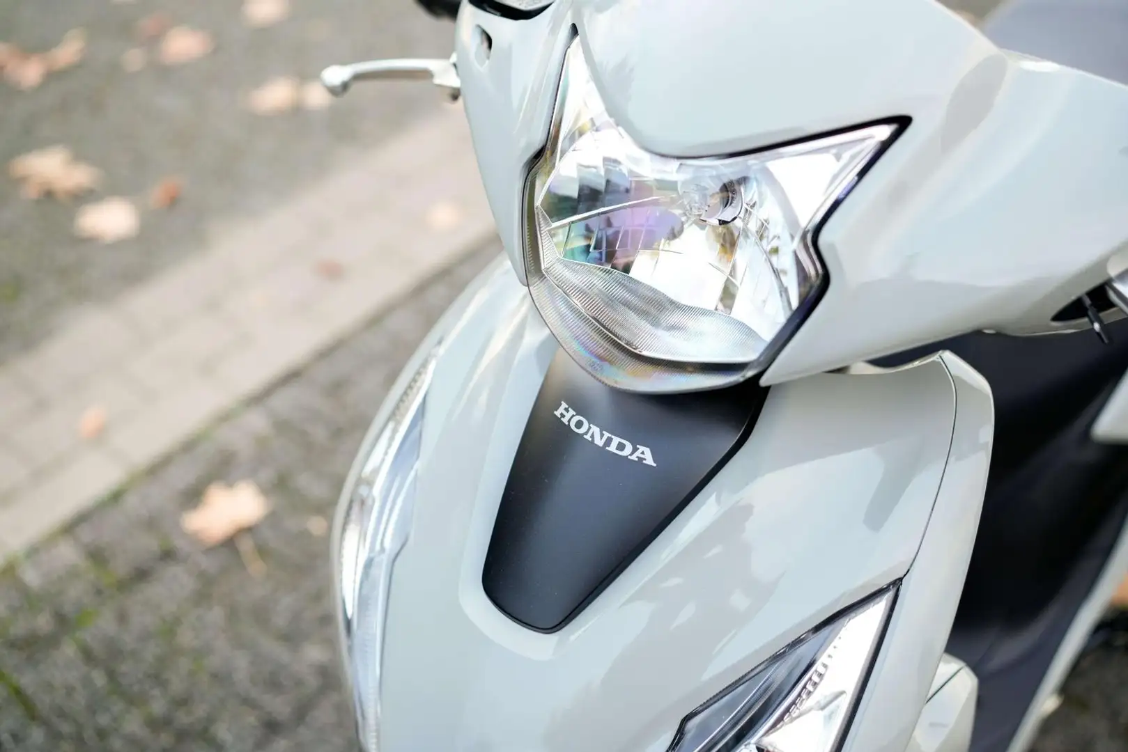 Honda NSC 110 Vision 110 Modell 2024 mit Tageszulassun Grau - 2