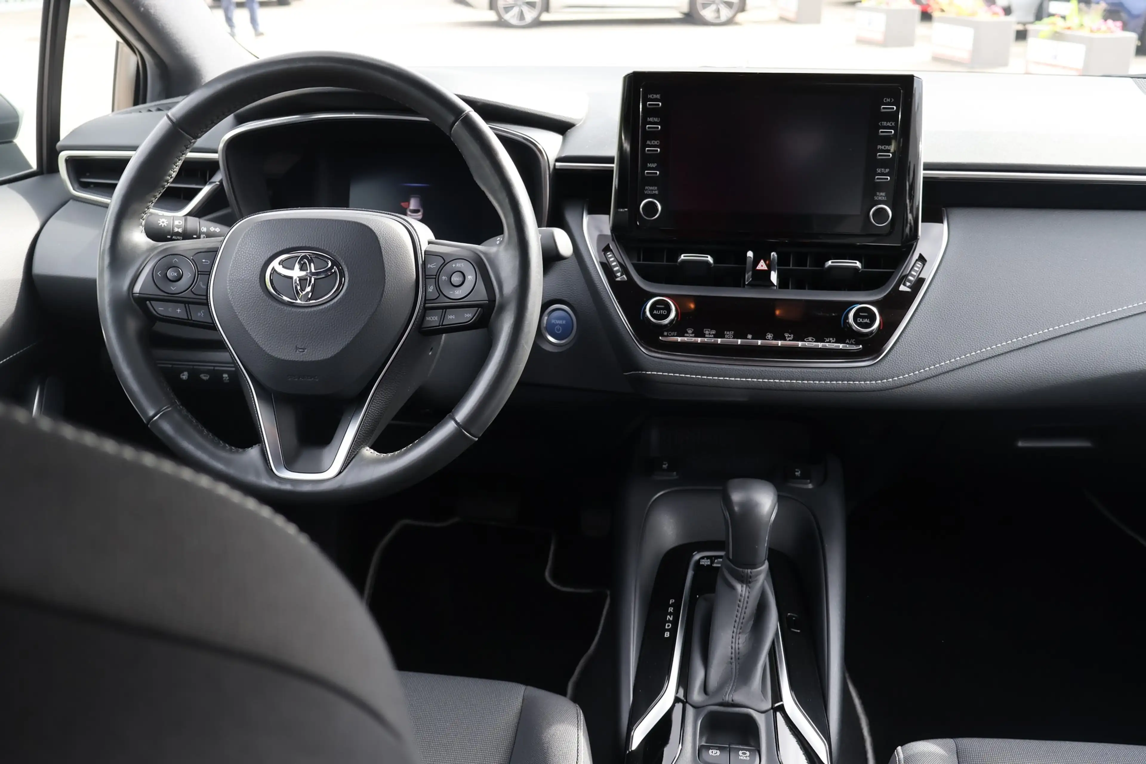 Toyota Corolla 1.8 Hybrid TS Sports Bi-LED Kamera AHK — photo 14