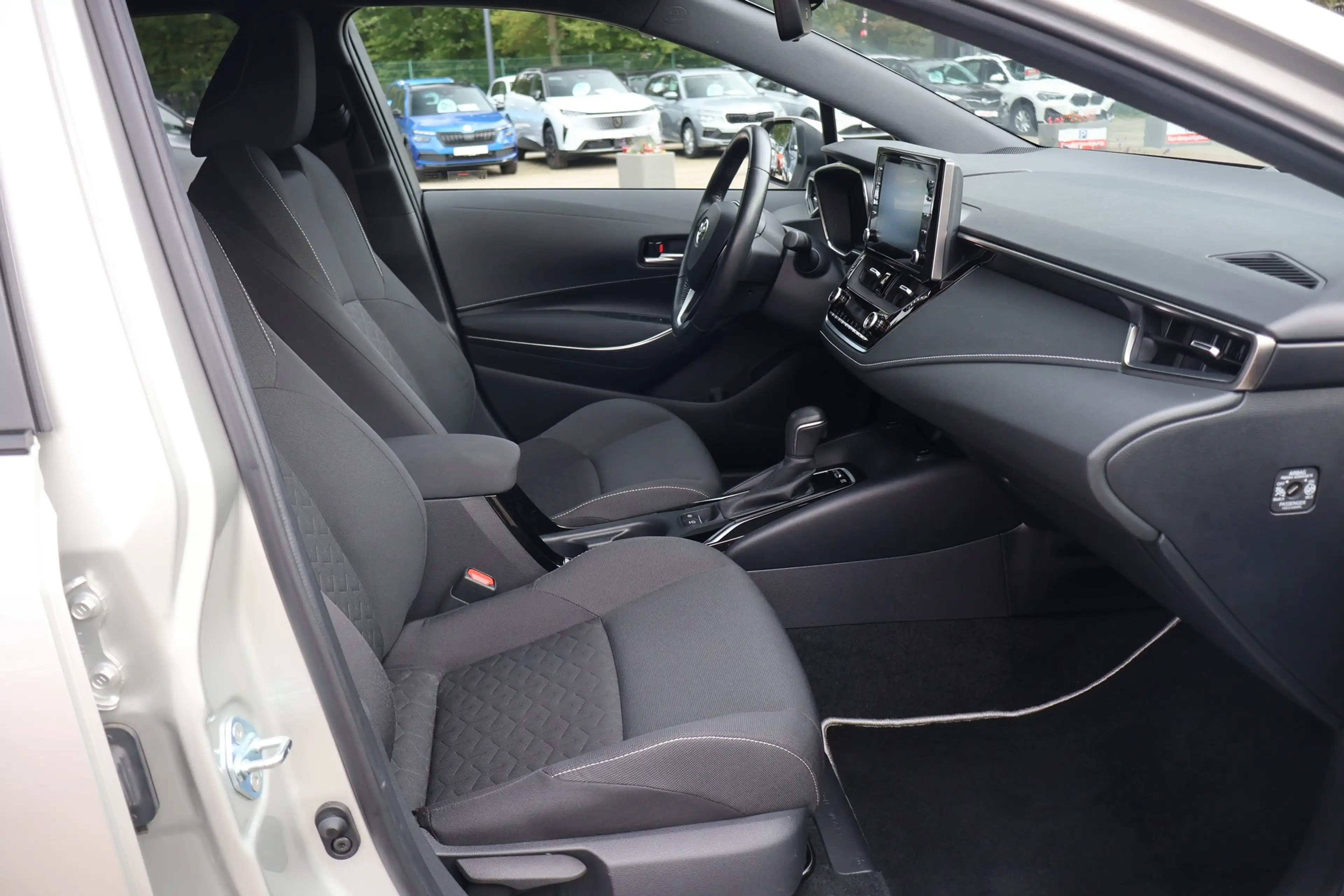 Toyota Corolla 1.8 Hybrid TS Sports Bi-LED Kamera AHK — photo 10