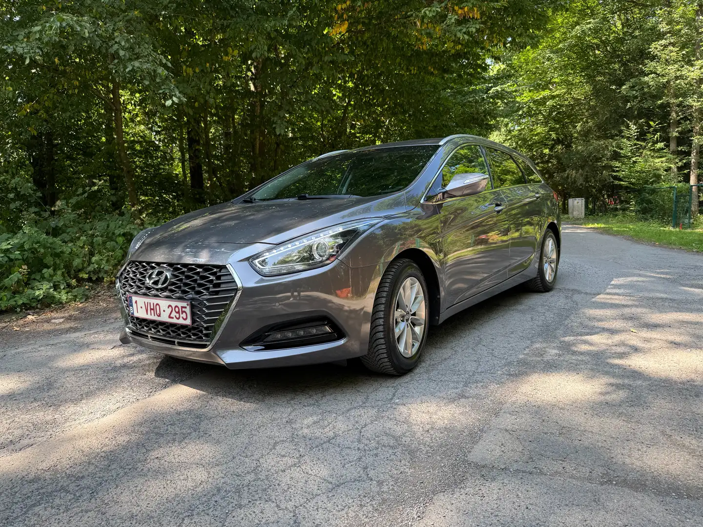 Hyundai i40 i40 SW 1.6 GDi Feel Grijs - 1