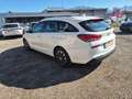 Hyundai i30 I-line Plus 1.6 crdi Weiß - thumbnail 3
