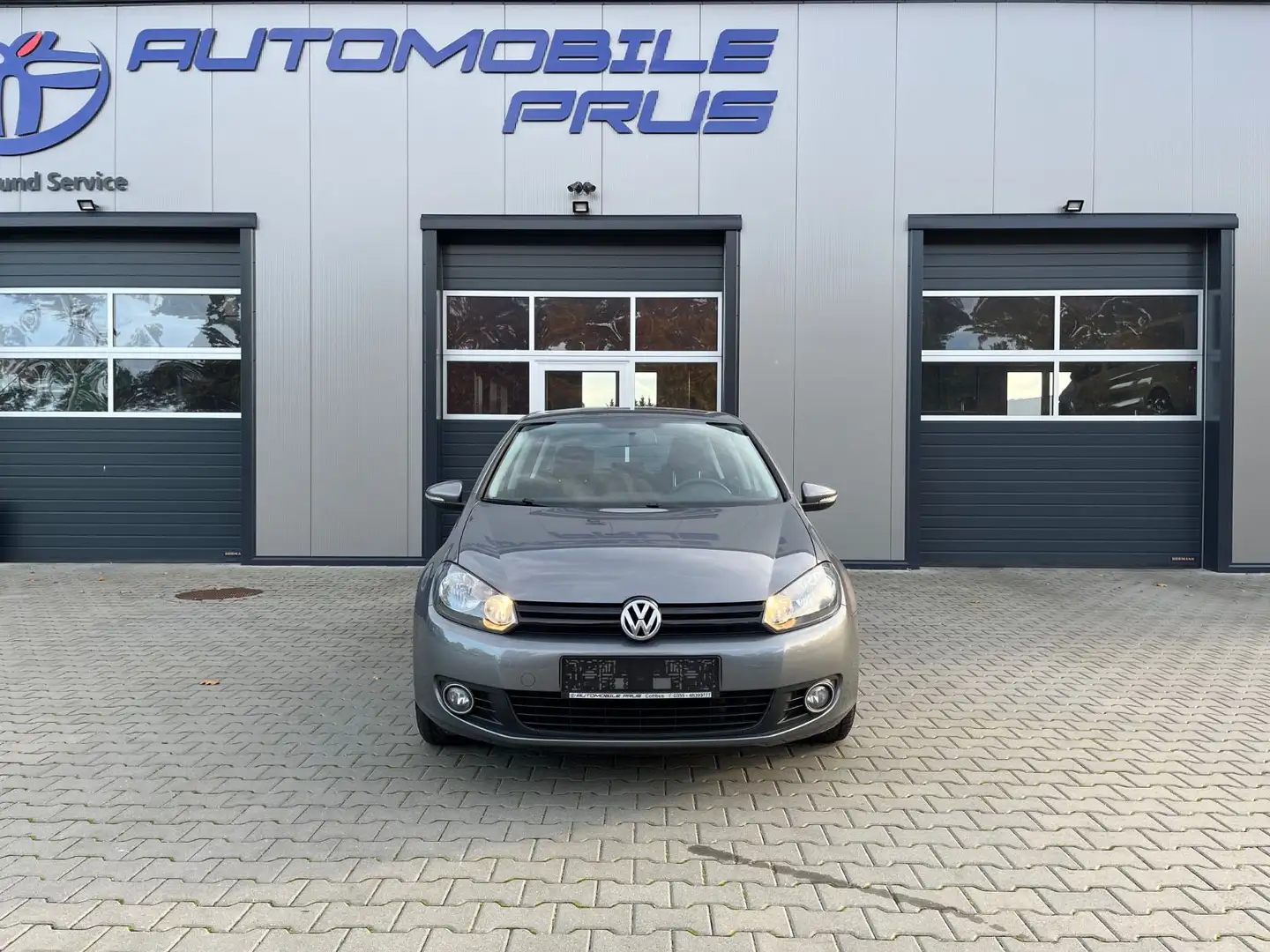 Volkswagen Golf VI Trendline Gris - 1