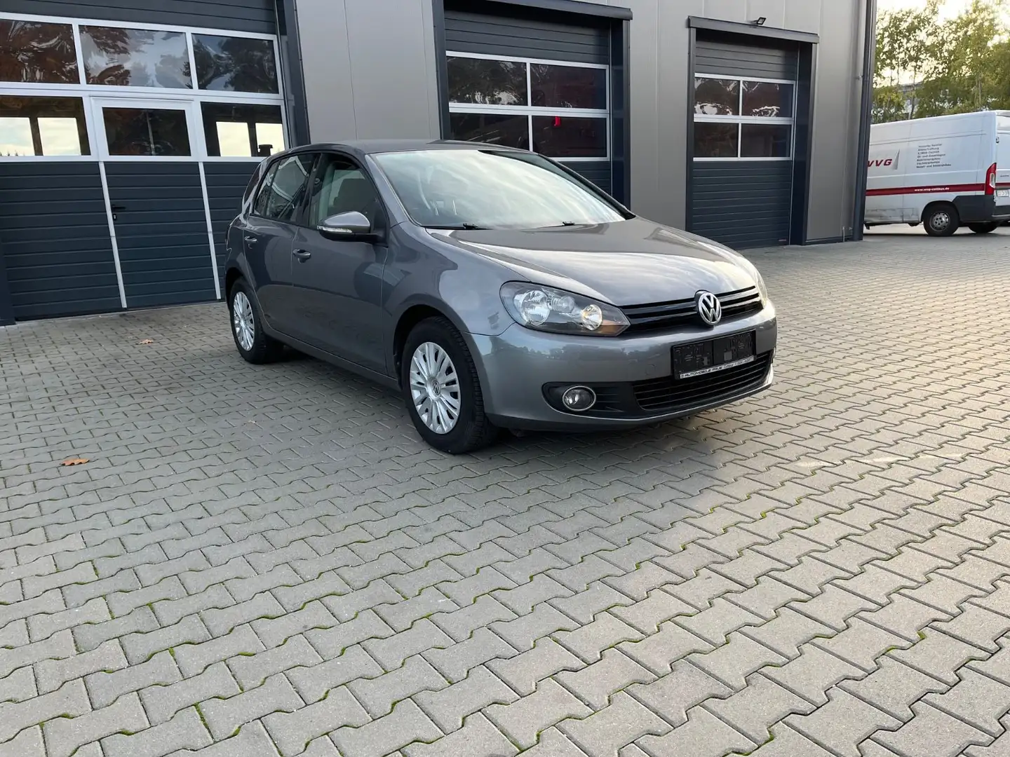 Volkswagen Golf VI Trendline Gris - 2