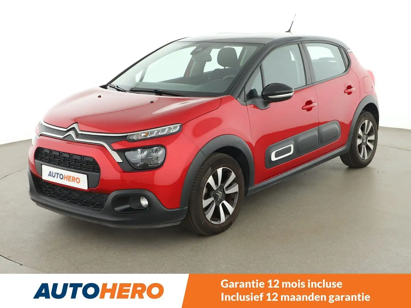 Citroen C3 1.2 PureTech Shine Rood - 1