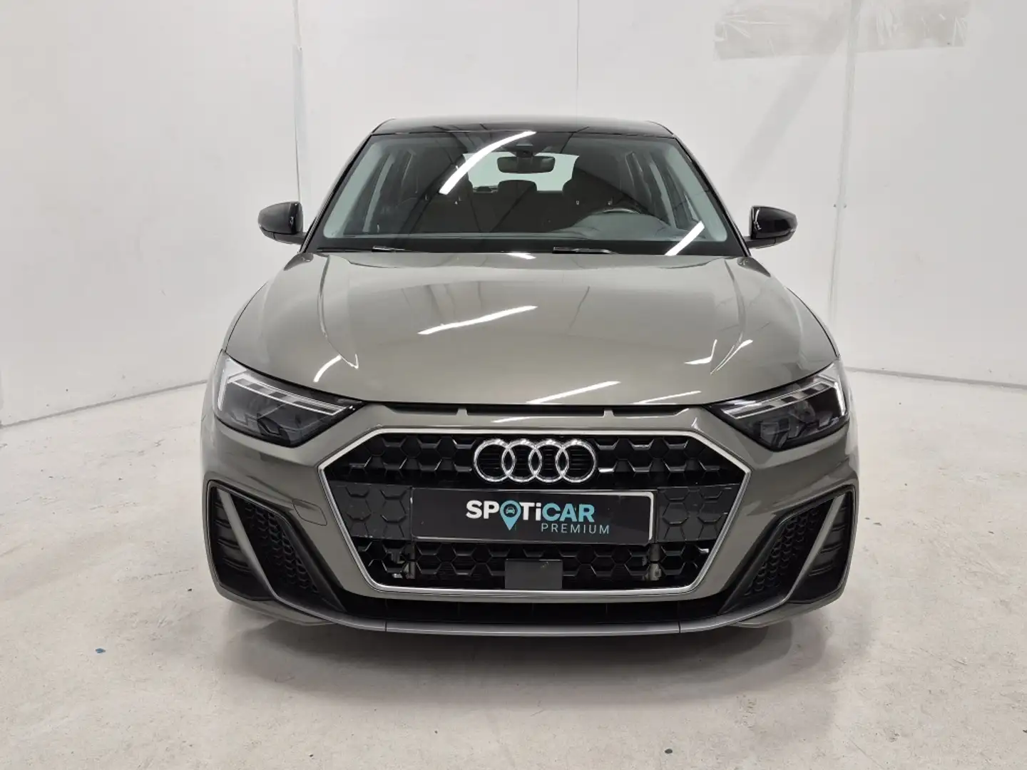 Audi A1 Sportback 30 TFSI Adrenalin S tronic Gris - 2