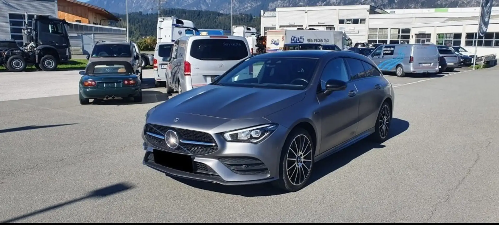 Mercedes-Benz CLA 250 e Sport Shooting Brake AMG-Line (EQ-Power) Plug-in Grau - 1