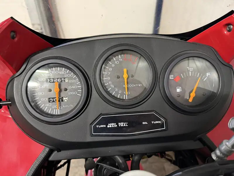 Suzuki GSX 600 - foto 8