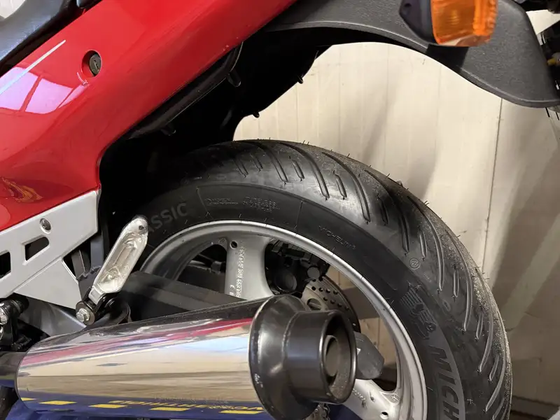 Suzuki GSX 600 - foto 4