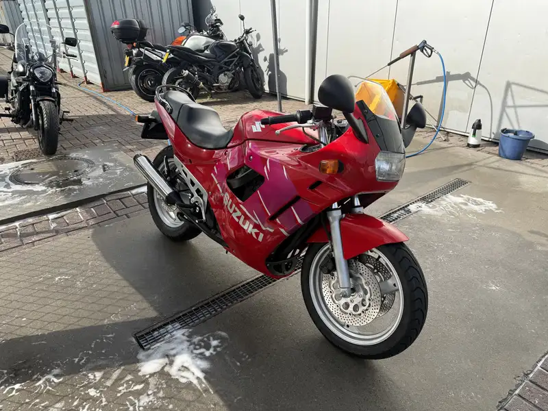 Suzuki GSX 600
