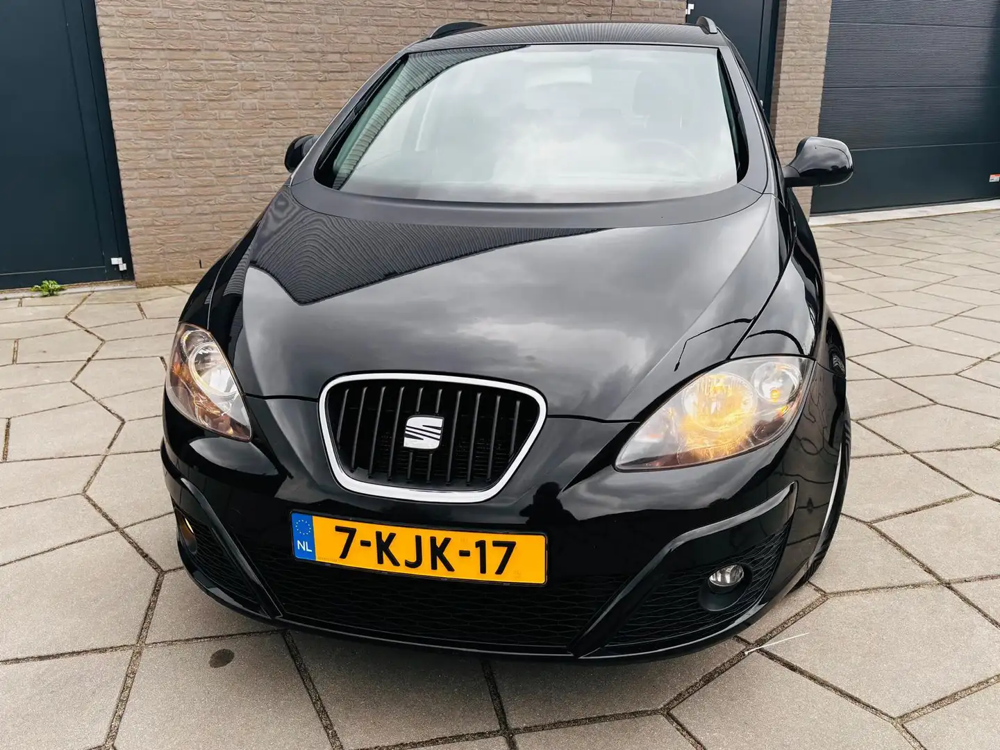SEAT Altea XL 1.2 TSI Ecomotive Copa|prachtige zeer ruime gezins Zwart - 2