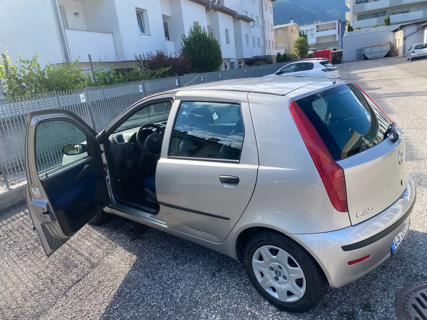 Fiat Punto Punto II 2003 5p 1.2 16v Dynamic Argintiu - 2