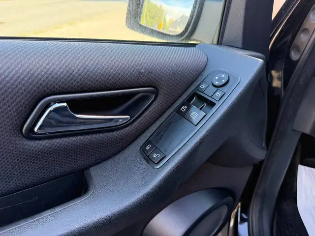 Mercedes-Benz A-Class view 9