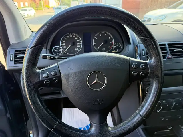 Mercedes-Benz A-Class view 14