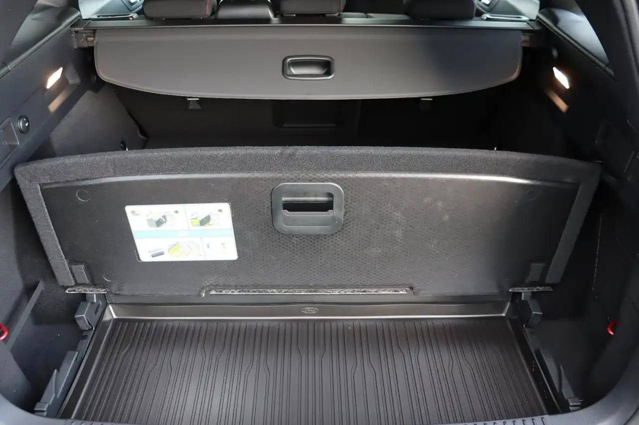 Ford Focus ST-Line X 1.0 B&O Matrix LED 4,99% FIN* 13